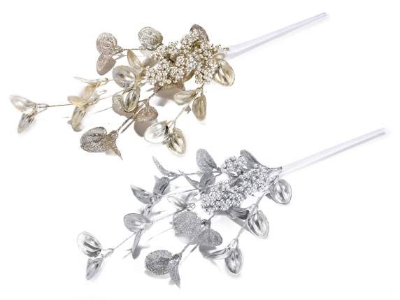 Branche artificielle de baies et de feuilles scintillantes