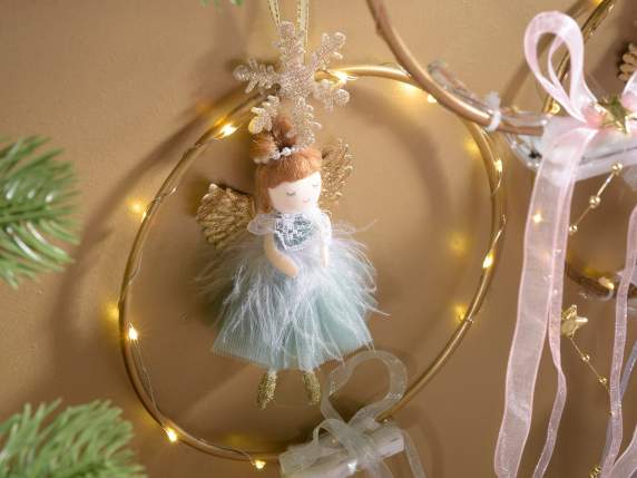 Couronne avec ange, ruban suspendu, lumières LED suspendues
