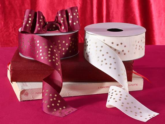 Ruban de satin travaillé avec des étoiles dorées