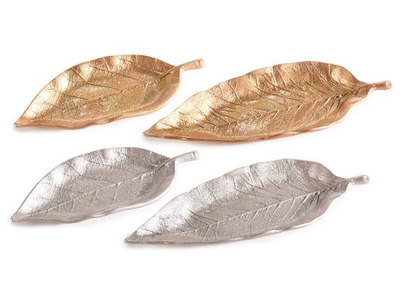 Set de 2 assiettes en résine colorée à décor de feuilles