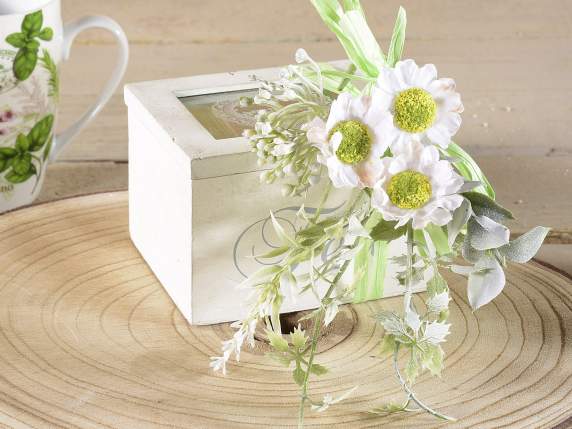 Bouquet de marguerites et feuilles artificielles