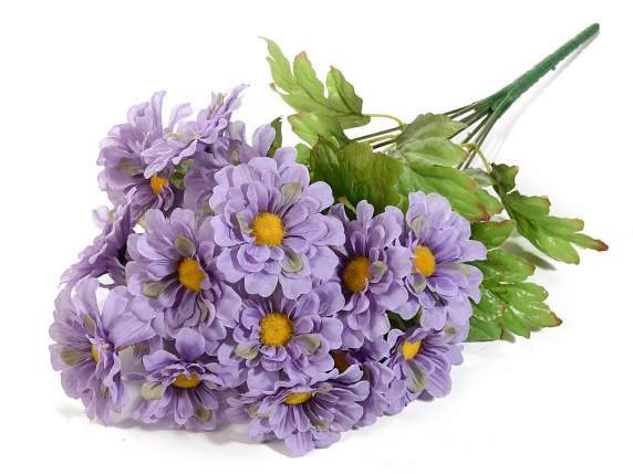Bouquet of artificial purple daisies