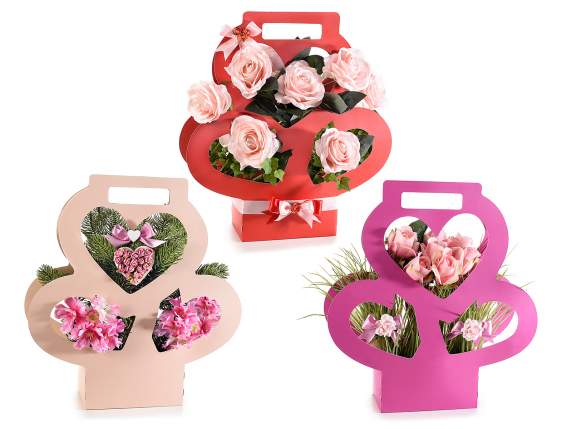 Heart-shaped flower basket in semi-water-repellent paper