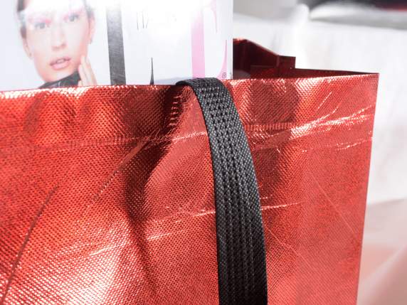 Large bag in red metallic non-woven fabric