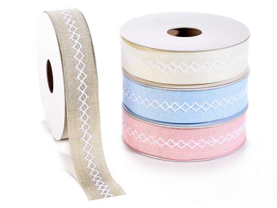Colored fabric ribbon with embroidered meander