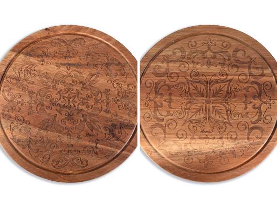 Round acacia wood cutting board with majolica decoration