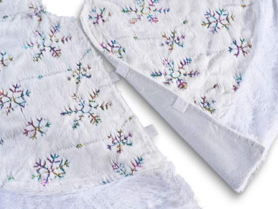 Fabric and eco-fur tree rug with snowflakes