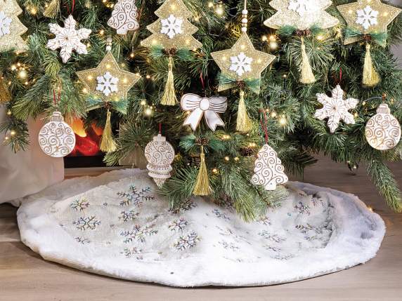 Fabric and eco-fur tree rug with snowflakes