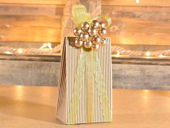 Box with 96 opaque golden berries with moldable stem