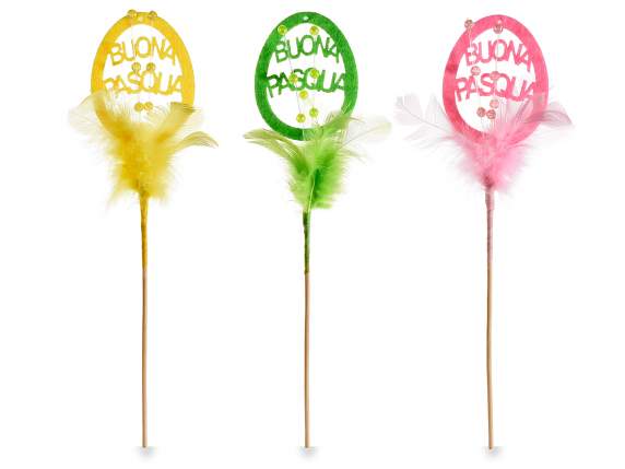 Ou de pânză cu scris, pene și mărgele, pe băț de lemn