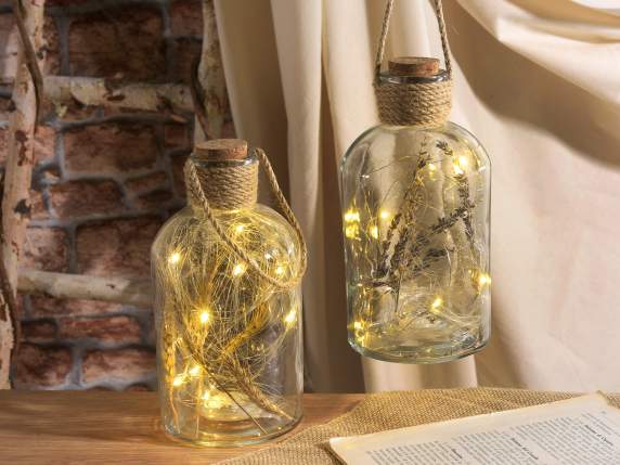 Bocal en verre avec fleurs séchées et lumière LED blanc