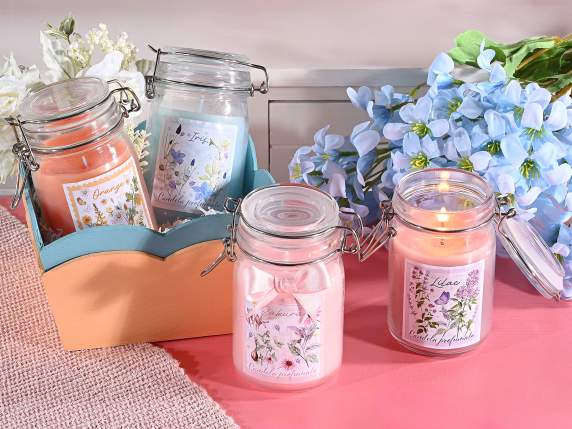 Bougie parfumée dans un pot en verre avec bouchon hermétique