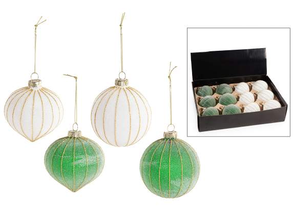 Boule de verre décorée à suspendre