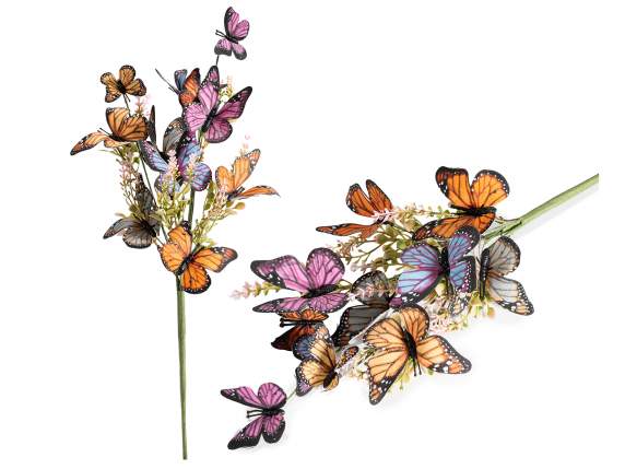 Branche ornée de papillons en tissu