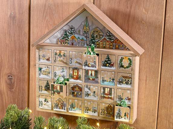 Calendar de advent în formă de casă din lemn
