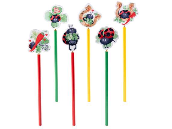 Crayon avec décoration printanière porte-bonheur en bois