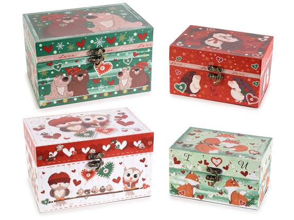 Set 2 cutii din lemn cu inchidere cu carlig si decoratiuni