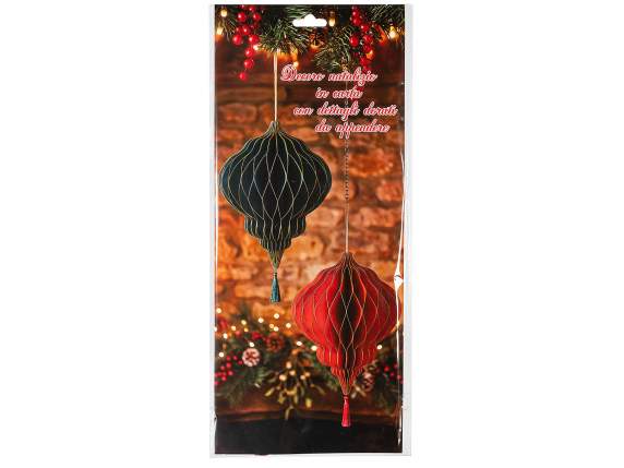 Décoration de Noël en papier avec détails dorés à suspendre