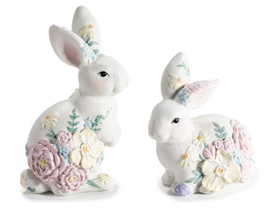 Lapin en résine orné de décorations florales en relief