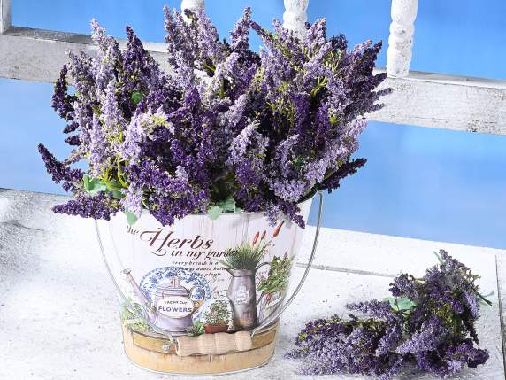 Vază cu găleată din metal cu decorațiuni de ierburi și condi