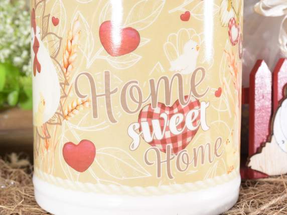 Borcan din ceramica decorat pentru casa cu gaini