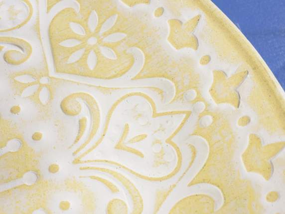 Farfurie decorativa din lemn cu decoratiuni in relief