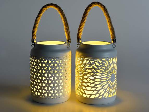 Lantern metalic cu lumânare electronică și mâner de frânghie