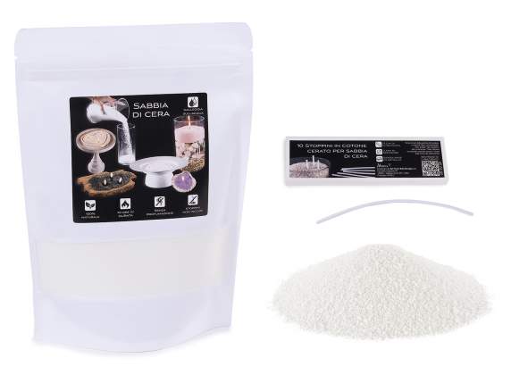 Bougeoir en verre avec sable de cire coloré et mèche