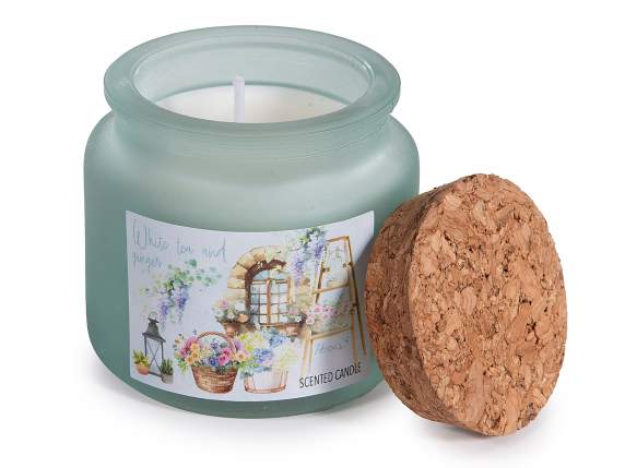 Bougie parfumée dans un pot en verre avec bouchon en liège