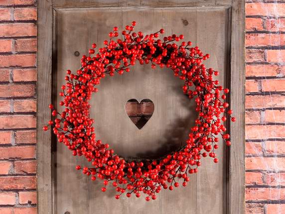 Guirlande en bois avec des baies rouges artificielles