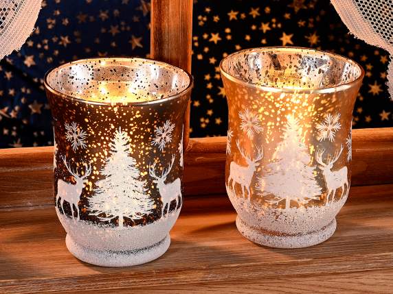 Bougeoir en verre avec décorations de paysage enneigé