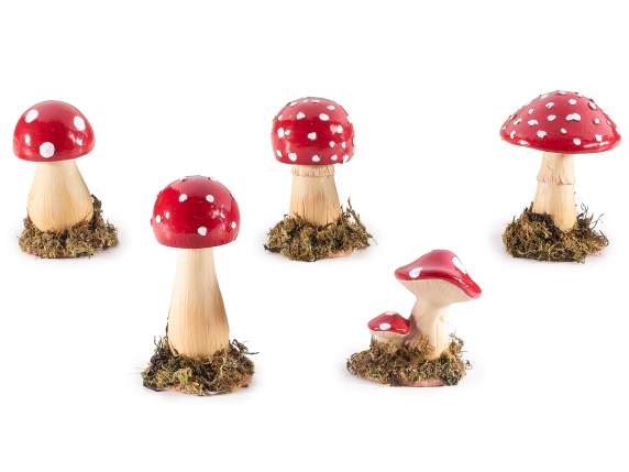 Lot de 5 champignons en résine colorés avec de la mousse
