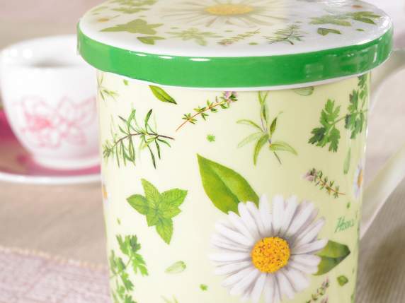 Tasse avec couvercle en porcelaine décorée de Herbes-Camomi