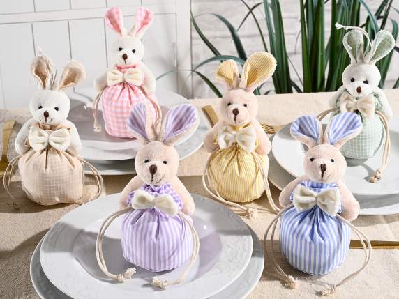 Sac à bonbons en tissu avec lapin et cordon de serrage