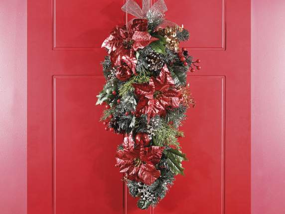 Guirlande de branches, étoiles de Noël, pommes de pin, boule