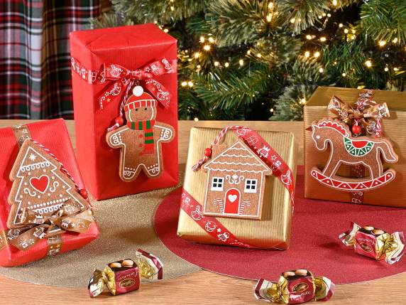Decorazioni natalizie in panno con decori da appendere