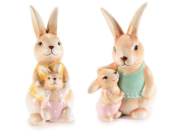 Coniglio con baby coniglio in ceramica colorata