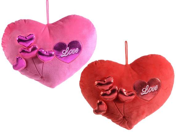 Cuscino a cuore imbottito ricamato Love con cuori lucidi