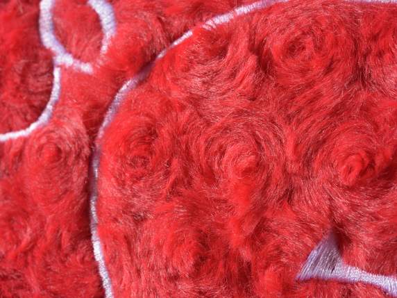 Cuscino a cuore in peluche imbottito e ricamato