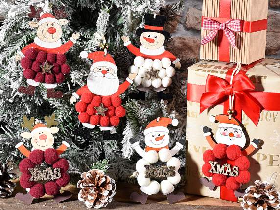 Addobbo natalizio in legno con pompon e scritta da appendere