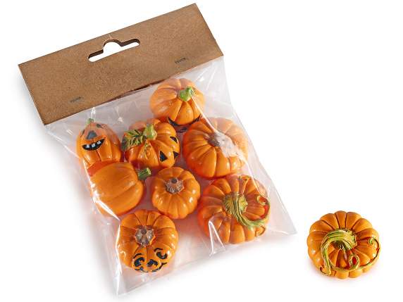 Confezione 8 zucche Halloween in resina colorata