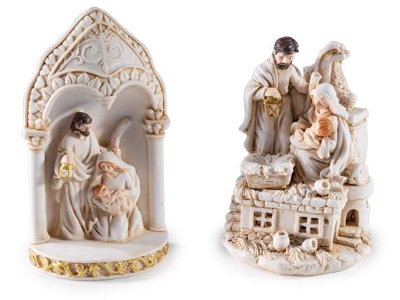 Presepe in resina con dettagli dorati da appoggiare