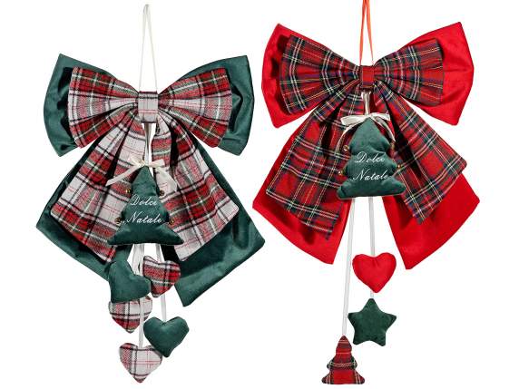 Fiocco in stoffa tartan con decorazioni natalizie imbottite