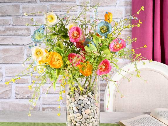 Mazzolino di ranuncoli e fiori artificiali