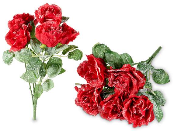 Mazzo di rose rosse artificiali innevate