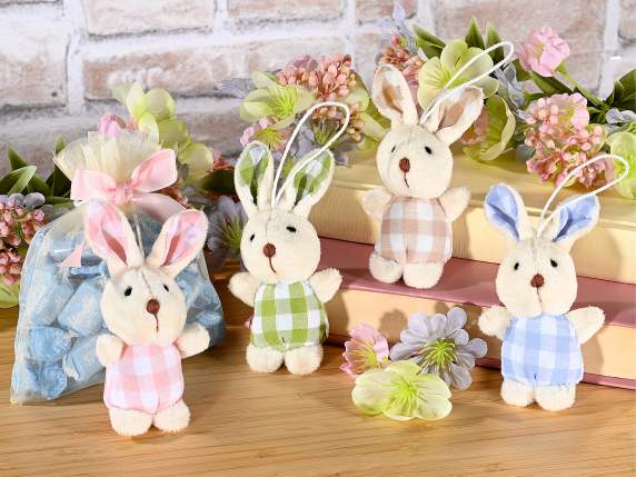 Coniglietto in peluche da appendere
