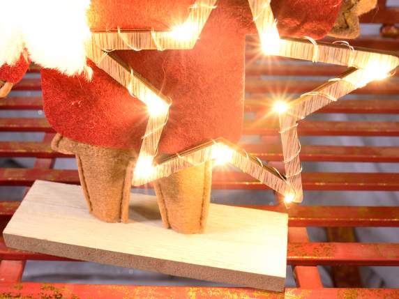 Set 2 renne in panno con stella e luci LED su base in legno