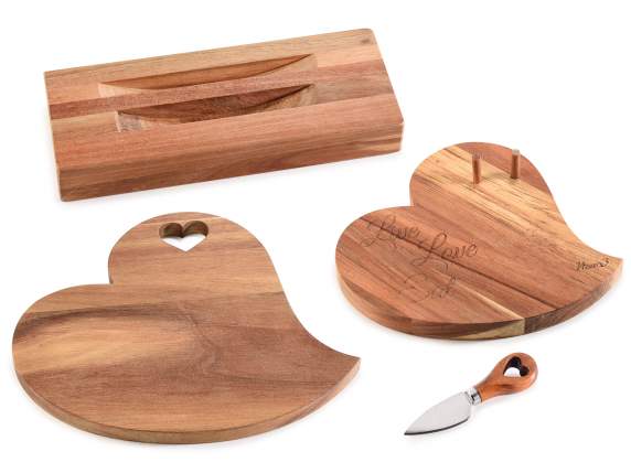 Set 2 taglieri in legno di acacia a cuore su base c-coltello