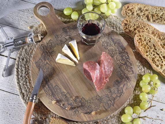 Tagliere in legno di acacia rotondo con incisioni di foglie