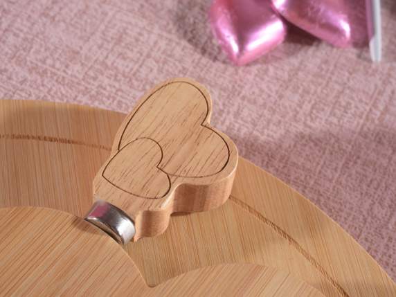 Set tagliere in legno di bamboo con cuore e coltello
